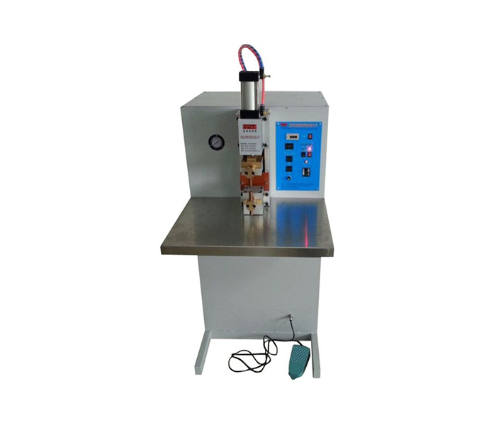 SCW-3000電容式（直流）點(diǎn)焊機